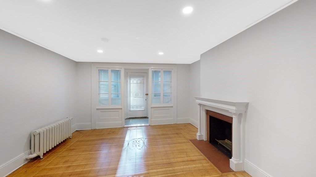 205 Beacon St, Back Bay