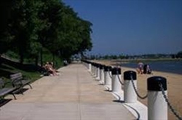 5 Linda Ln, Dorchester