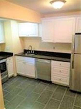 5 Linda Ln, Dorchester