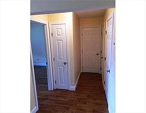 5 Linda Ln, Dorchester