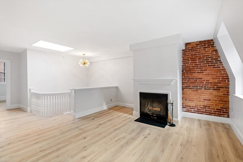 3 Mount Vernon Sq, Beacon Hill