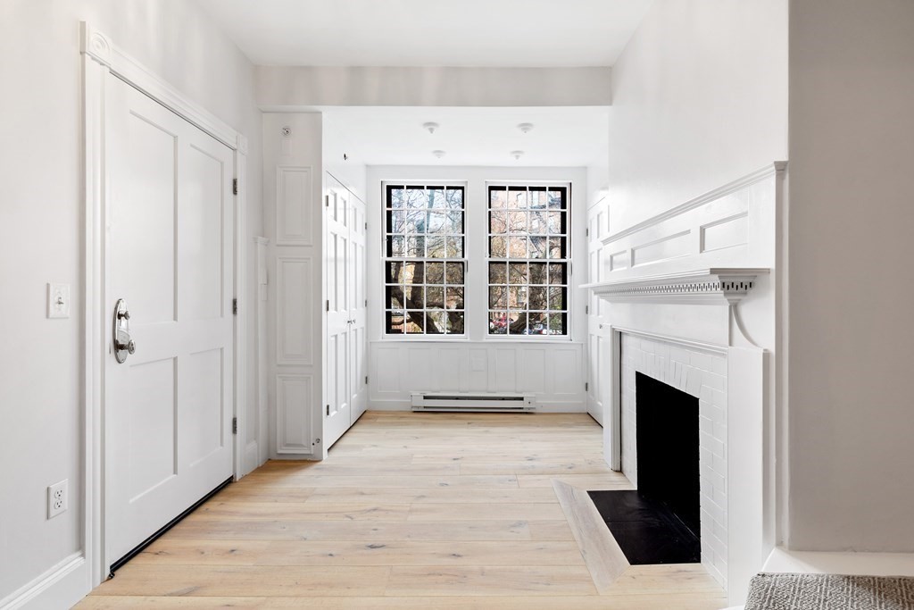 3 Mount Vernon Sq, Beacon Hill