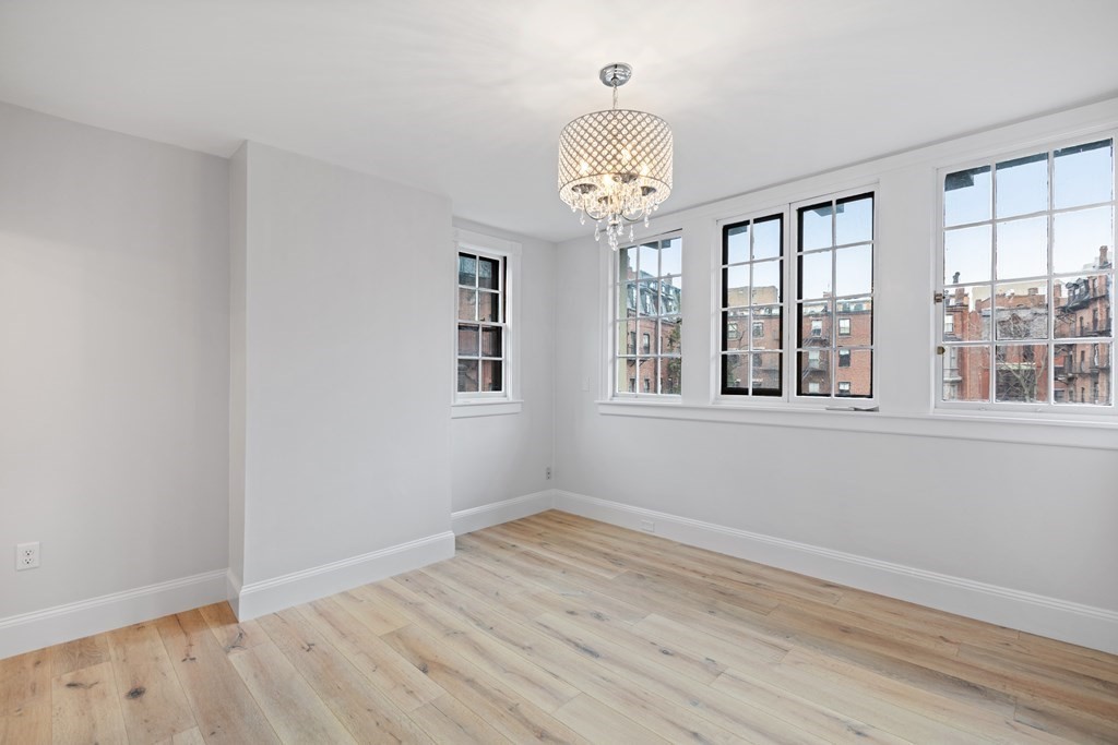 3 Mount Vernon Sq, Beacon Hill