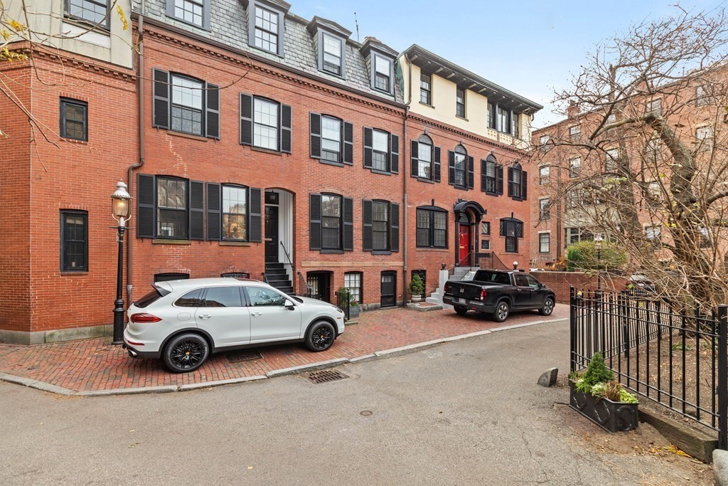 3 Mount Vernon Sq, Beacon Hill