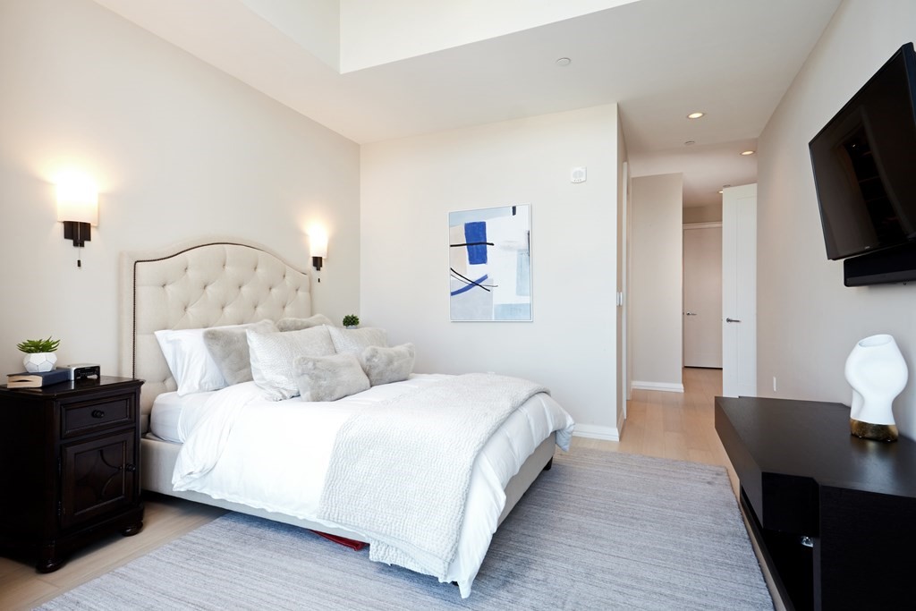 1 Franklin St, Midtown