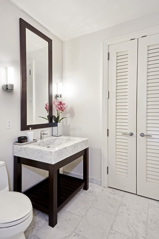 1 Franklin St, Midtown