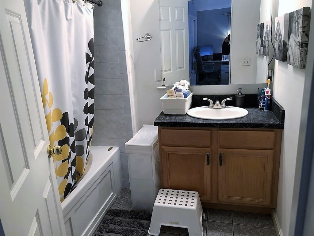 12 Ship Ave, Medford