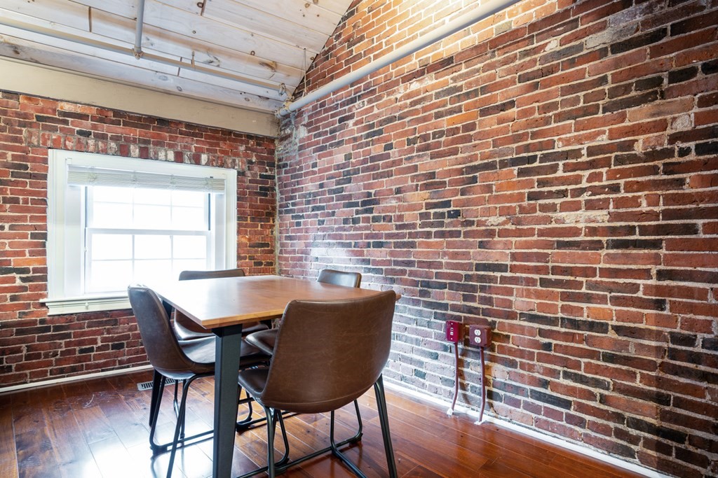 15 Union St, Downtown