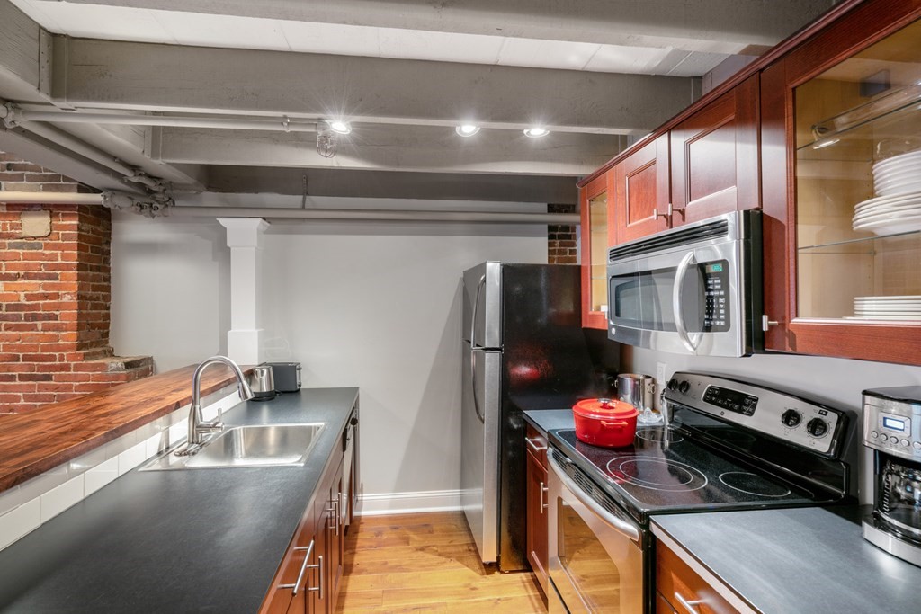 15 Union St, Downtown