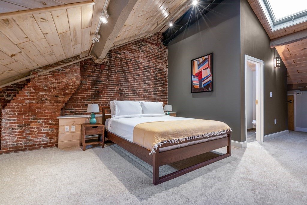 15 Union St, Downtown