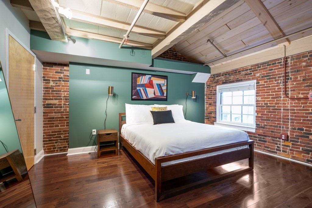 15 Union St, Downtown