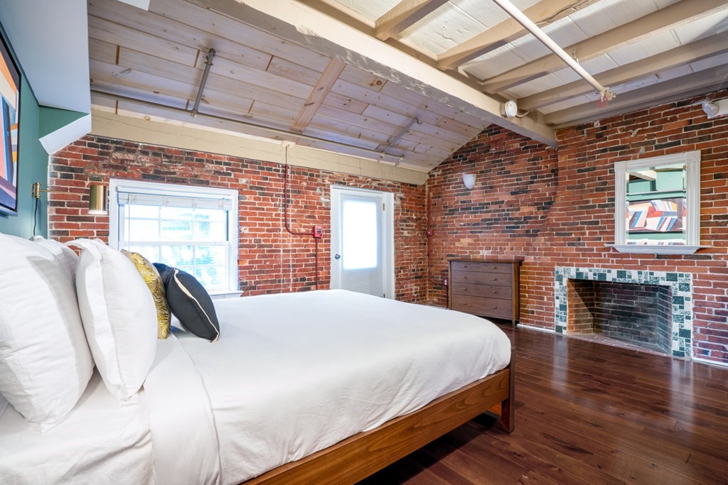 15 Union St, Downtown