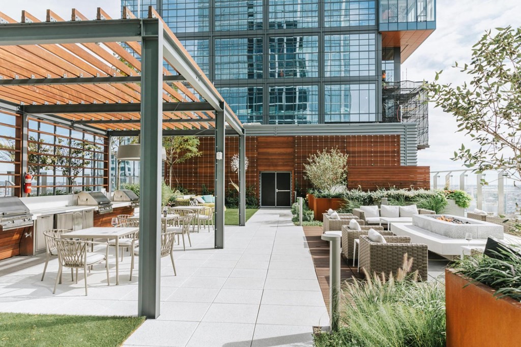 50 Causeway St, North End