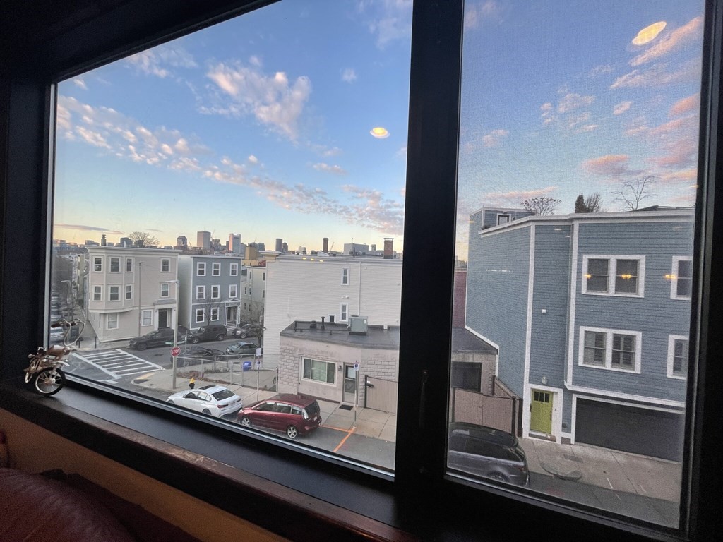 412 3rd St, South Boston