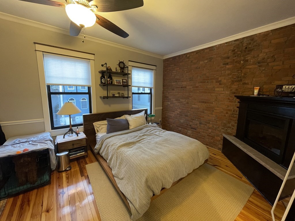 412 3rd St, South Boston