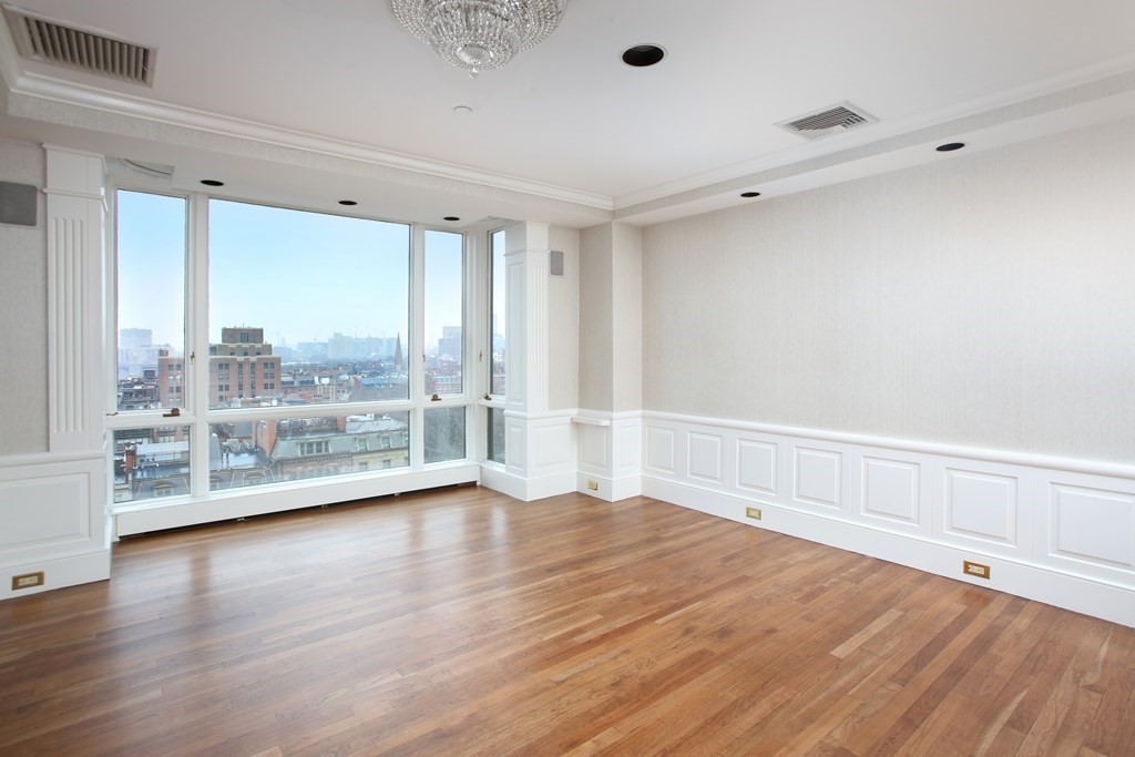 2 Commonwealth Ave, Back Bay