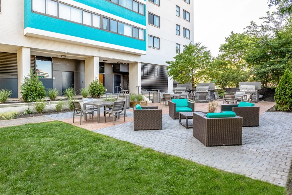 10 Emerson Pl, West End