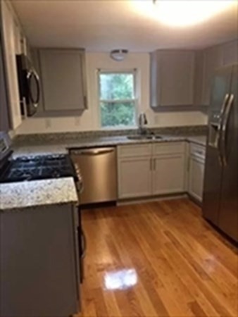 16 Sunset Road Bedford MA 01730