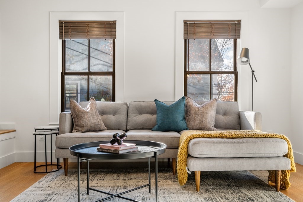 103 Russell St, Charlestown