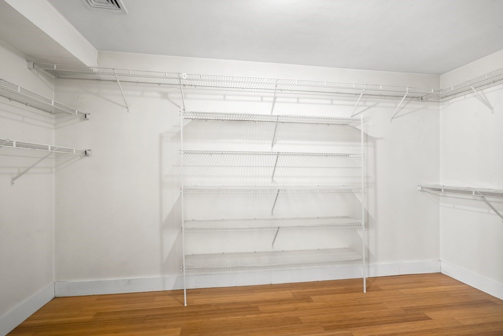 103 Russell St, Charlestown