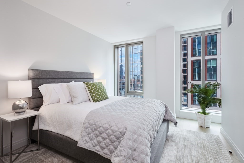 135 Seaport Blvd, Seaport District