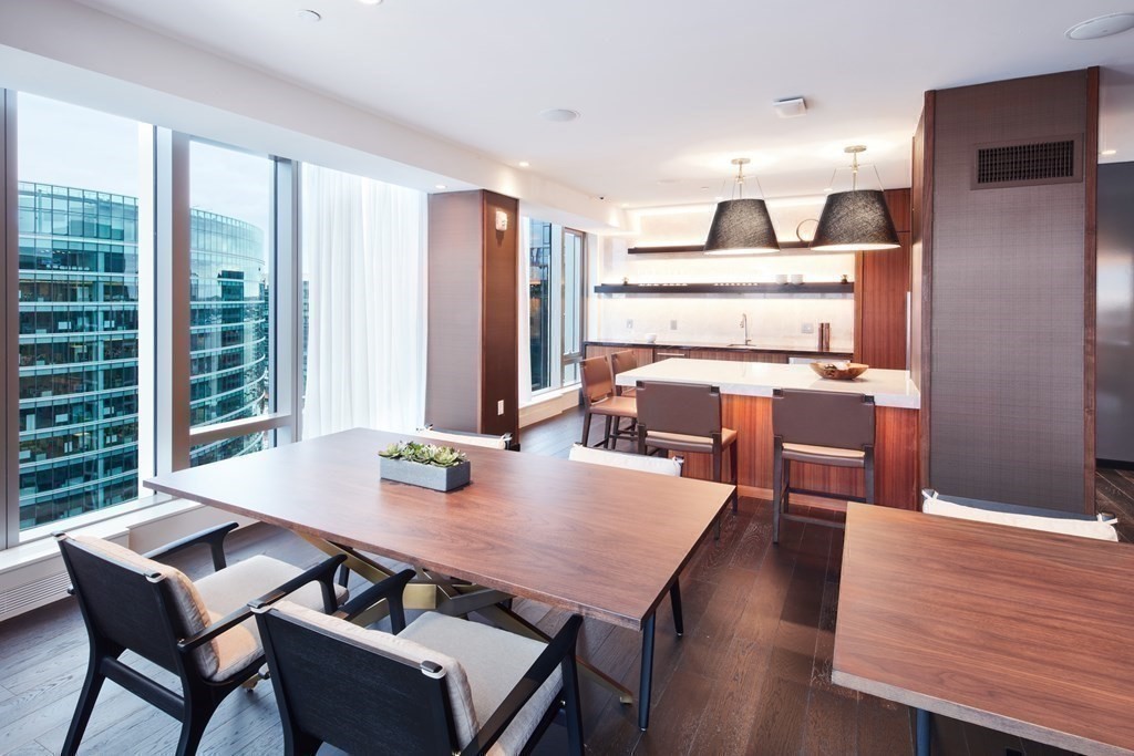 135 Seaport Blvd, Seaport District