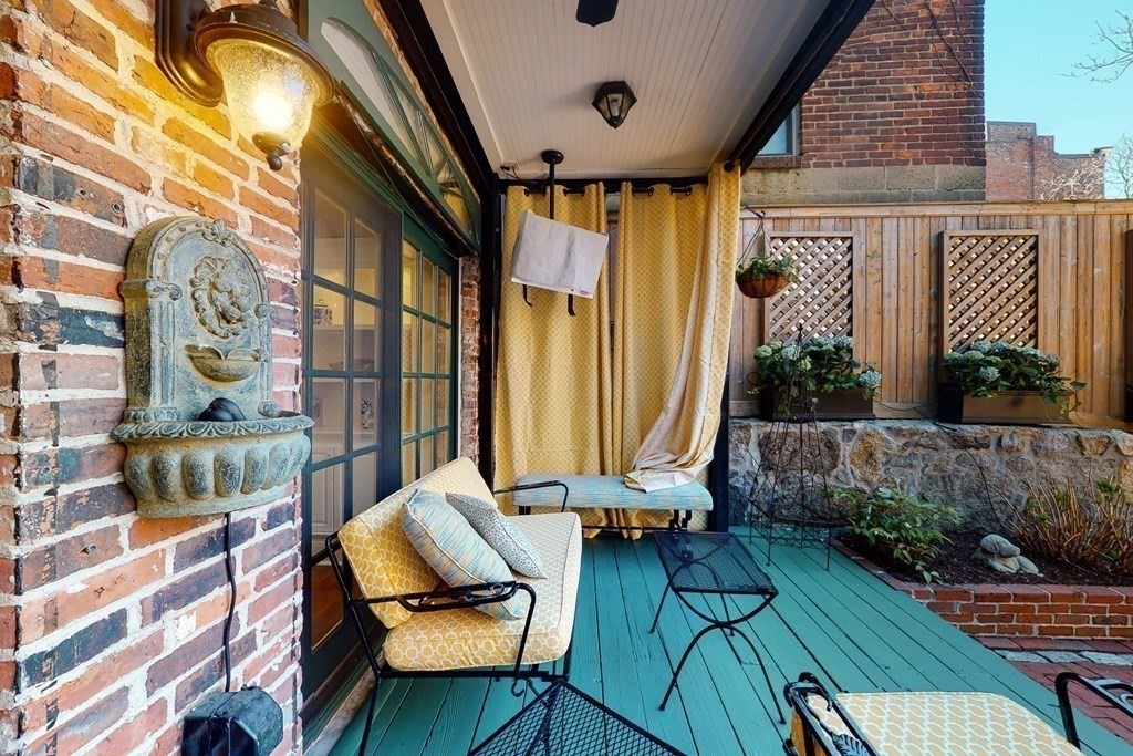 23 Pinckney St, Beacon Hill