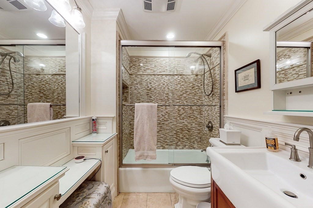 23 Pinckney St, Beacon Hill