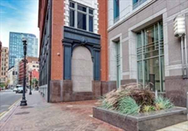 88 Kingston St, Downtown