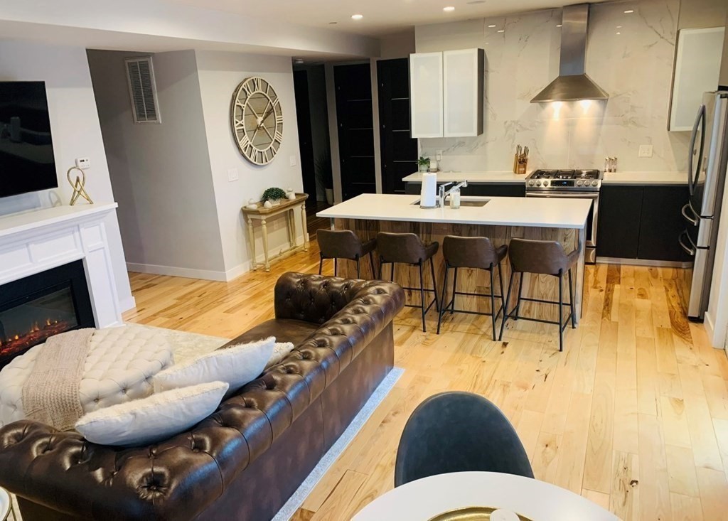 39 Lexington St, East Boston