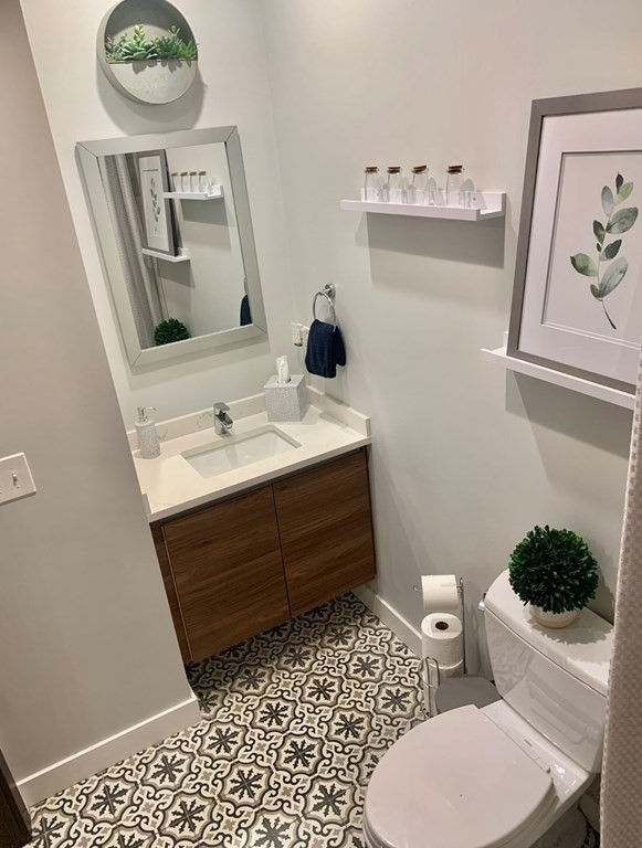 39 Lexington St, East Boston