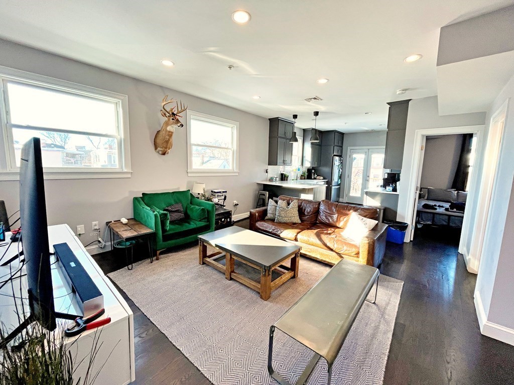 90 Bennington St, East Boston