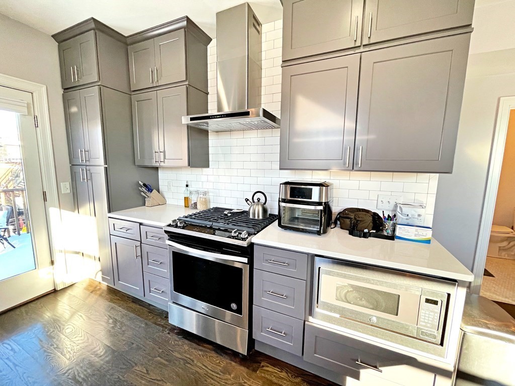 90 Bennington St, East Boston