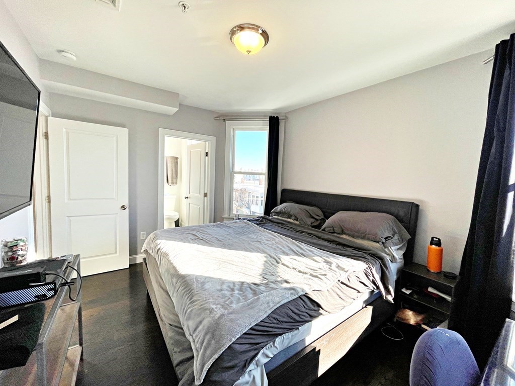 90 Bennington St, East Boston