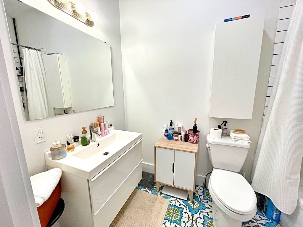 264 Sumner St, East Boston