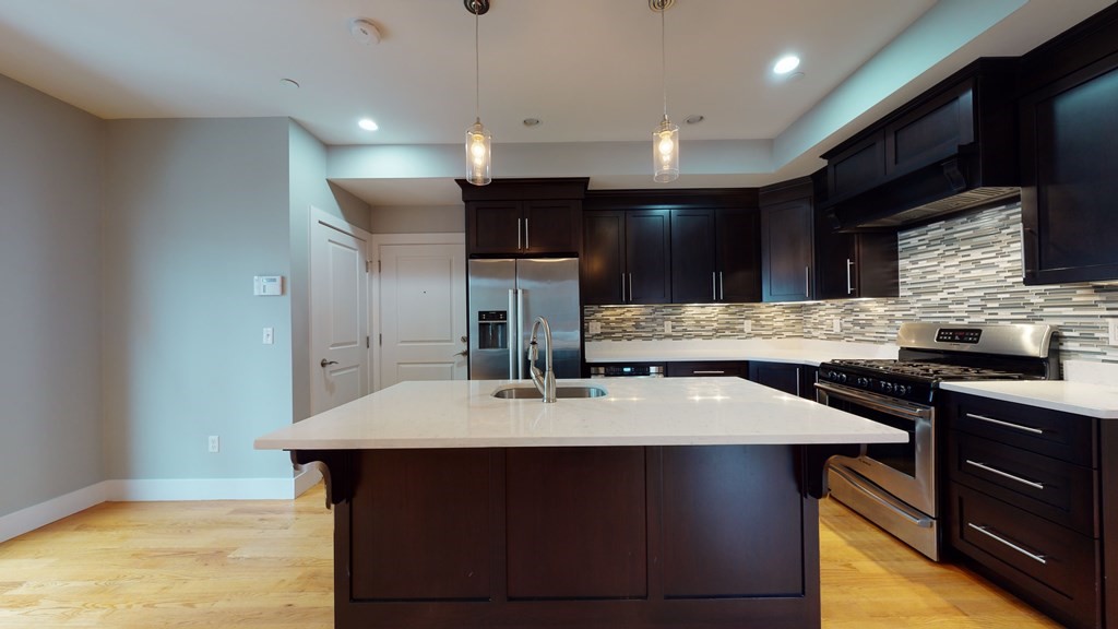 41 2nd St, South Boston