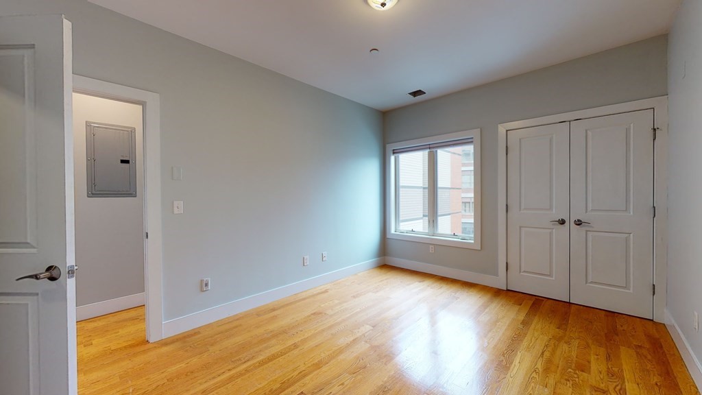 41 2nd St, South Boston