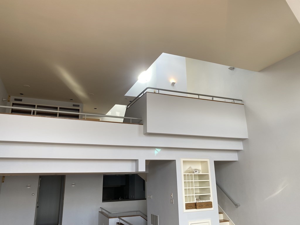 27 Bay State Rd, Fenway