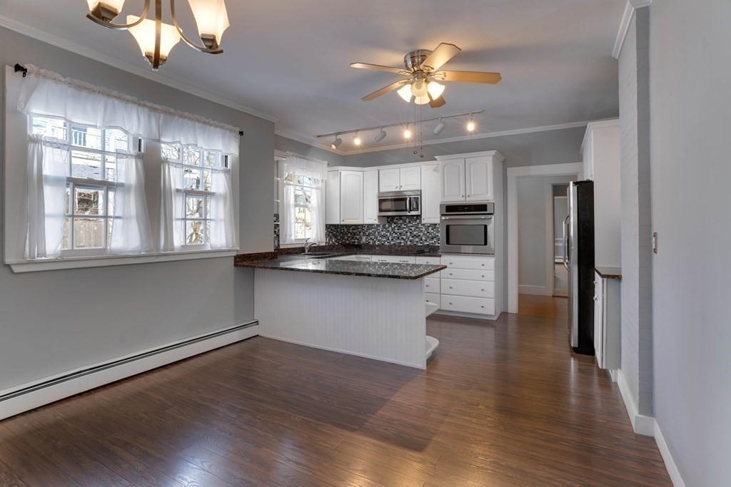 8 Prescott Rd, Diamond District