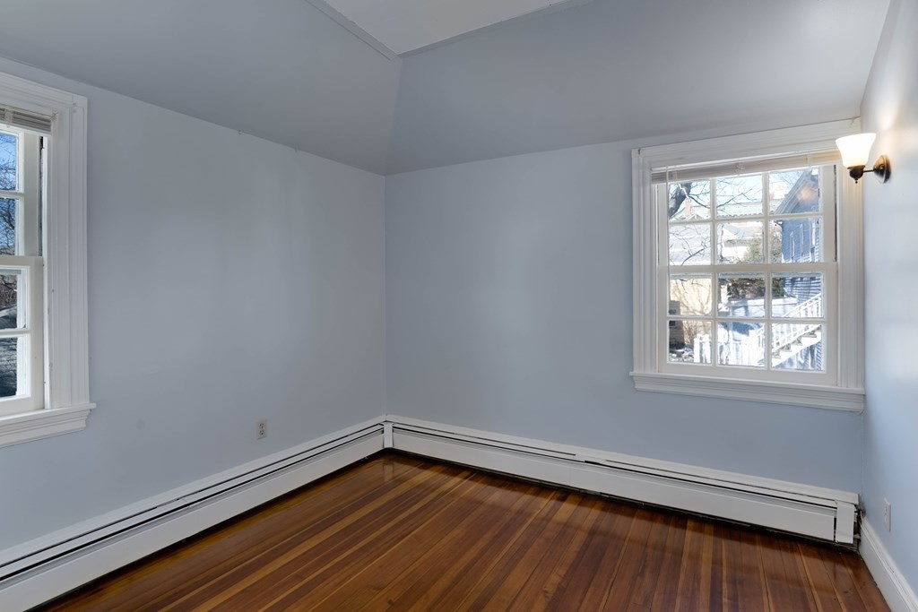 8 Prescott Rd, Diamond District