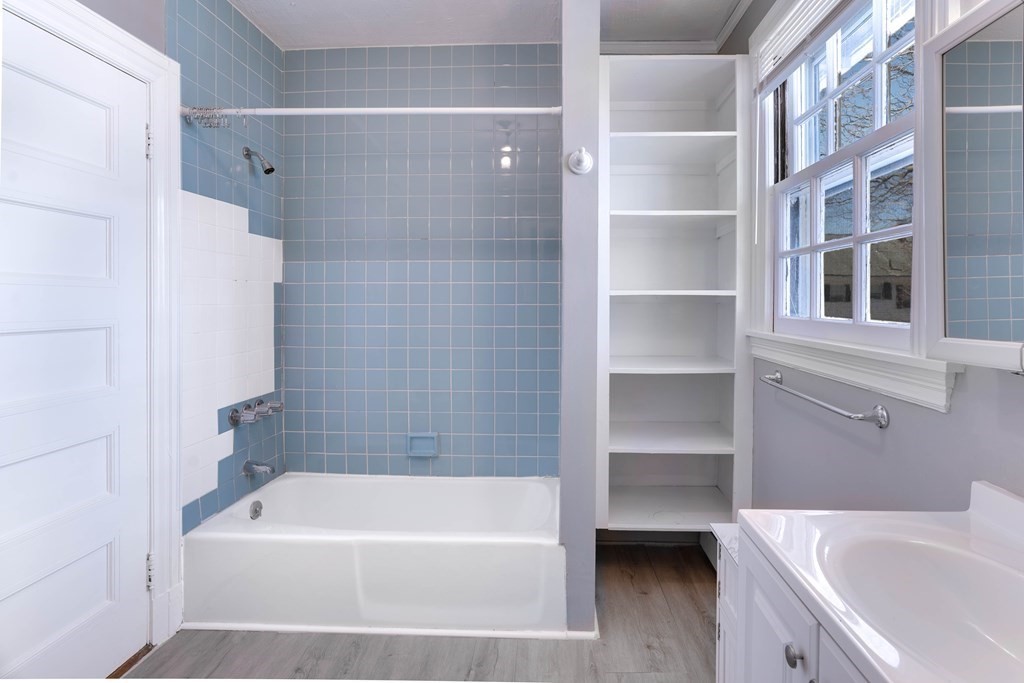 8 Prescott Rd, Diamond District