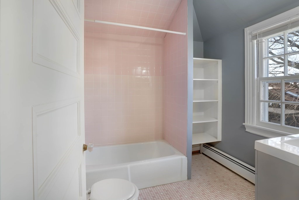 8 Prescott Rd, Diamond District