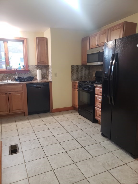 50 Temple St, Winter Hill