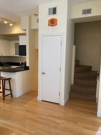 53 Garden St, Beacon Hill