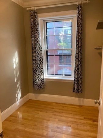 53 Garden St, Beacon Hill