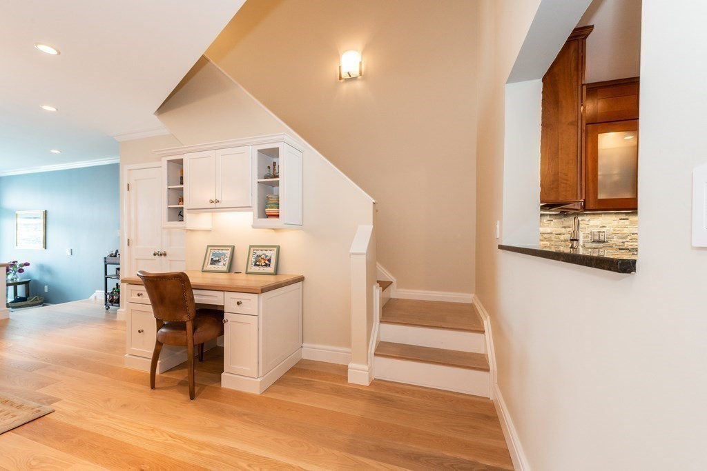 51 Pier 7, Charlestown