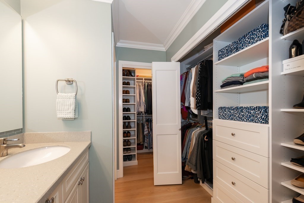 51 Pier 7, Charlestown