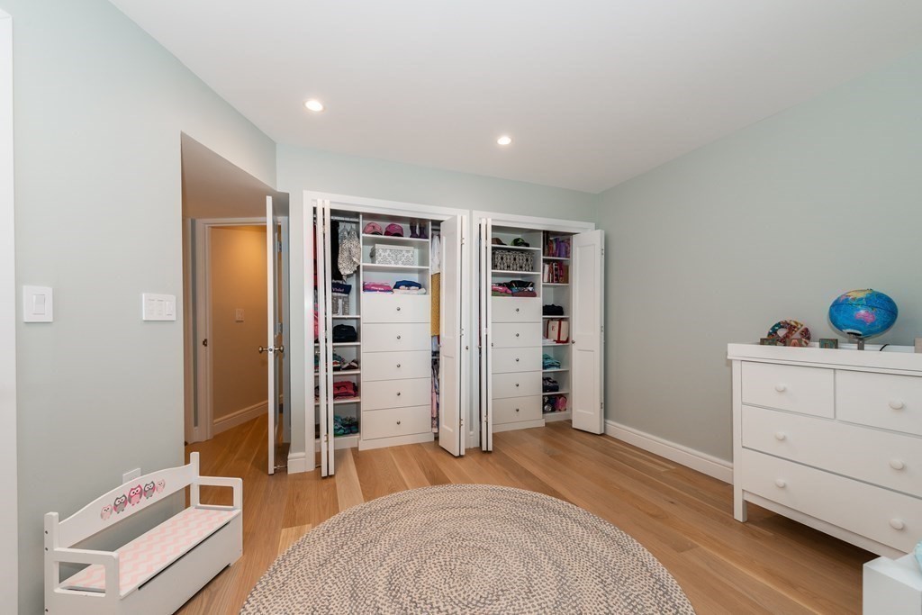 51 Pier 7, Charlestown