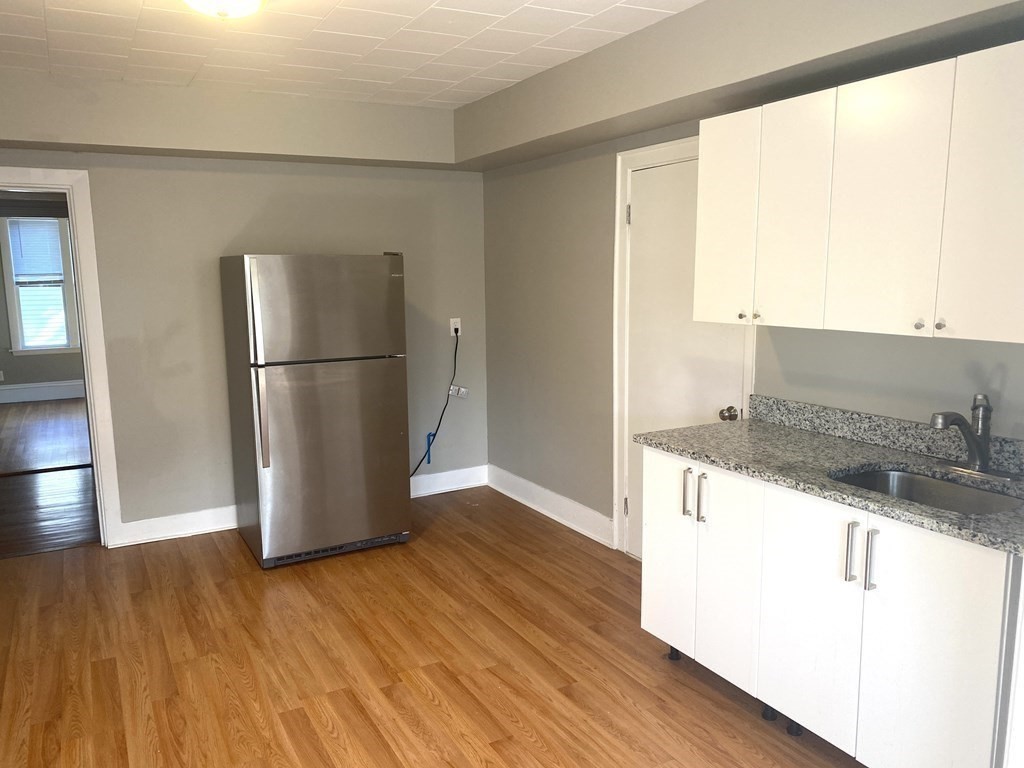 Pictures of  property for rent on Summer St., Watertown, MA 02472