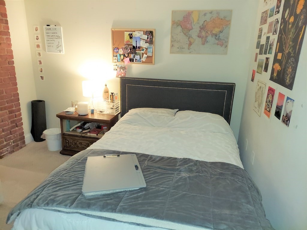 78 Gainsborough St, Fenway